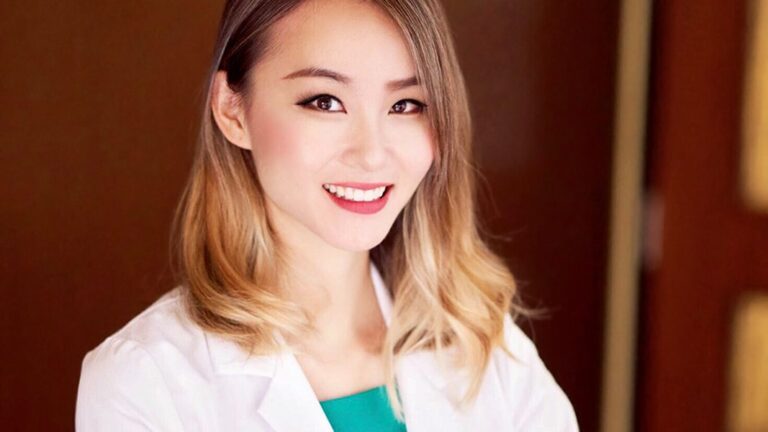 Global Leaders Team Up to Address Screen Time as an Emerging Health Issue at the Blue Light Summit 2021